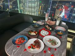 -Hi City·城市之巅