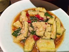 -丽华园·武汉地标楚菜餐厅(青山江滩店)