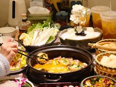 -品也·鲍鱼鸡火锅(皇庭广场店)