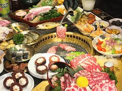 -铭牛烧肉·和牛海鲜自助(高新月牙湖店)