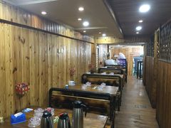 大堂-老东镇啤酒屋海鲜加工·蒸汽海鲜·海鲜烧烤(台东店)