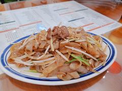 干炒牛河-小龍鳳餐室(番禺路店)