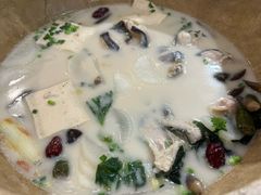 -云中鱼蒸汽石锅鱼(川沙百联店)