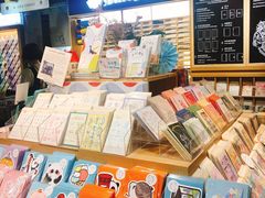 -猫的天空之城概念书店(苏州诚品店)