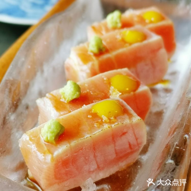 HIYA，南京东路商圈让人仿佛一秒穿越到纽约的网红日式