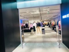 -URBAN REVIVO(欢乐海岸购物中心店)