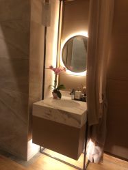 -苑苑vbeauty科技美容SPA