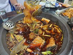 -秦巴石锅鱼