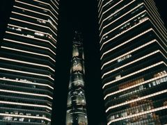 -陆家嘴空中步行连廊