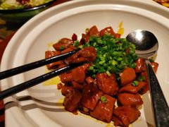 马仕金牌肥肠煲-马仕玖煲·融合菜·酥不腻烤鸭(人大店)