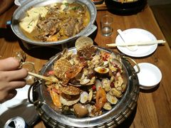 -东来菜馆•手抓海鲜家常菜•海鲜锅贴(鸽子窝店)