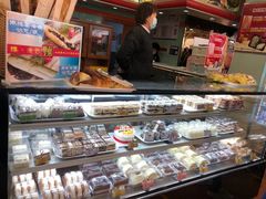 面包甜点陈列柜-新侨三宝乐面包店(崇文门店)