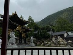 -冕宁灵山寺