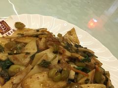-瑞丰园庭院餐厅·白族传统家常菜