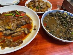 -芦茨金富饭庄·25年老字号·专做稻草鸡