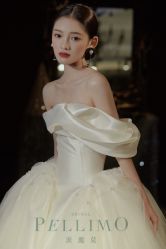 -派丽莫Pellimo原创设计婚纱品牌