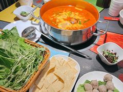 -四季喧黔味豆米火锅(万达广场店)