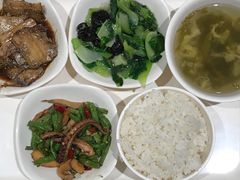 -光明·博海美食花园(上海瑞金医院12号楼店)