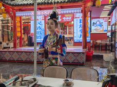 -刘姐啤酒鱼民族演艺餐厅(西街总店)