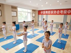 -艺彩童馨舞蹈培训学校(西湖道校区)