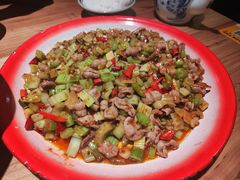 -泥糊破店小酒馆·团建聚餐(南京西路店)