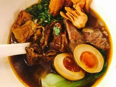 -晶华冠军牛肉面坊