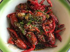 -张大师鸭爪爪特色干锅(南湖店)