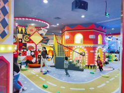 -哈尼鹿儿童乐园(长沙梅溪湖步步高店)