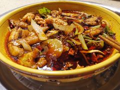 招牌耗儿鱼-休记光头香辣蟹干锅店(衣冠庙店)