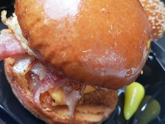 -The Habit Burger Grill 哈比特汉堡(爱琴海店)