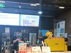 -麦当劳(郑州东高铁站店)