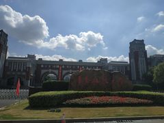 校门-华东政法大学(松江校区)