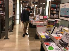 -诚品书店(敦南店)