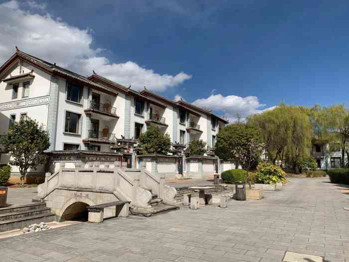丽江官房大酒店(花园别墅区)