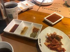 -万兴佳烤肉·长白山老味道(东岸里店)