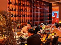 -何师烧烤Pro ·江湖川菜·小龙虾·精酿(太古里旗舰店)