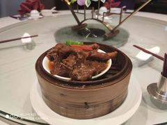 -广州中心皇冠假日酒店·百粤楼