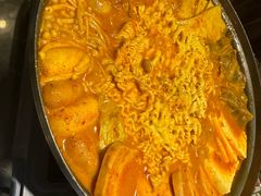 部队锅-七星布车休闲料理店