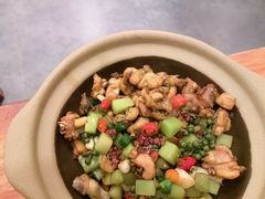 -彧玖食坊·川式砂锅酒馆(成山路店)