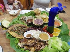 -沐毫傣泐云南菜孔雀宴•手抓饭傣味烧烤(曼听公园店)