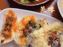 -李与白包子铺(桐梓林店)