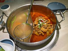 牛杂鸳鸯锅-左庭右院鲜牛肉火锅(浦江欢乐颂店)
