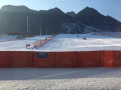 -荣盛康旅野三坡滑雪场