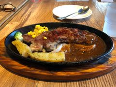 -玛格萝妮(汇智国际商业中心店)