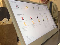 -喜茶(上海淮海中路渔阳里店)
