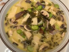 -香山湖家家宴(中山陵店)