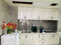 -罗丹半永久定妆工作室