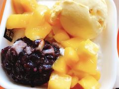 芒果白雪黑糯米甜甜-满记甜品(荟聚购物中心店)