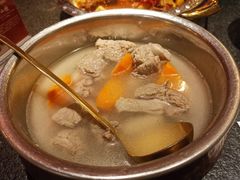 招牌滩羊海盐手抓肉-丝路金桃·新疆菜(徐汇店)