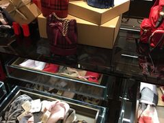 -BURBERRY(上海港汇恒隆广场店)